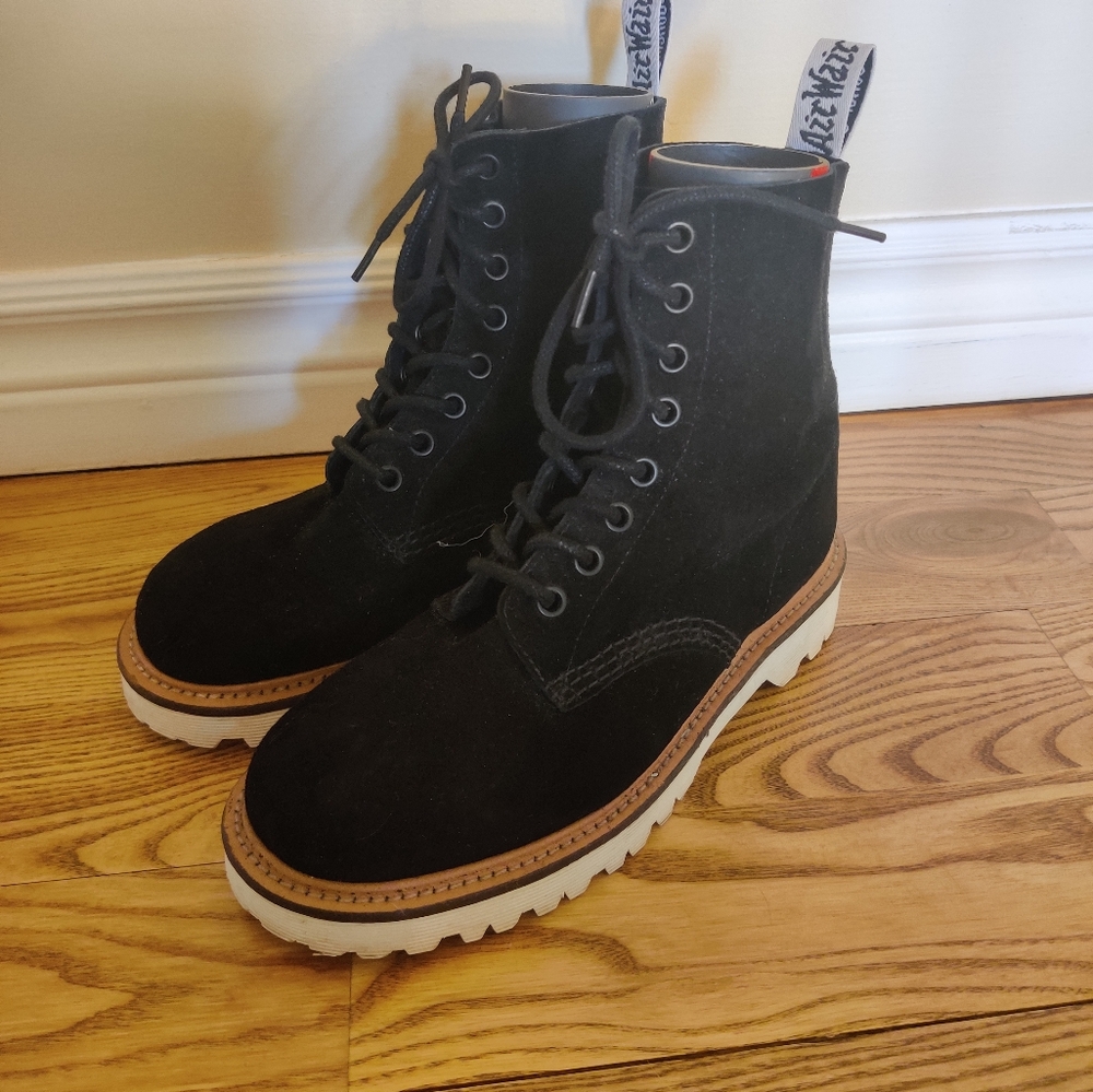 Dr. Martens 1460 Pascal Unisex Black Suede 8-Eye Lace-Up Boots, EUC, Size 37